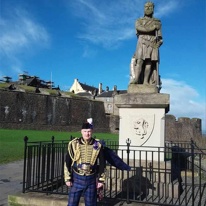 Jacobite Tours Alba Hussar with Robert the Bruce. Come join Our Campaign!